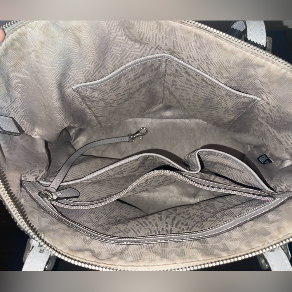 Michael Kors Gray Charlotte Leather Tote Bag - Picture 8 of 10